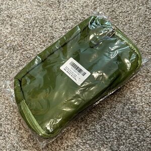 NWT Green Belt Bag